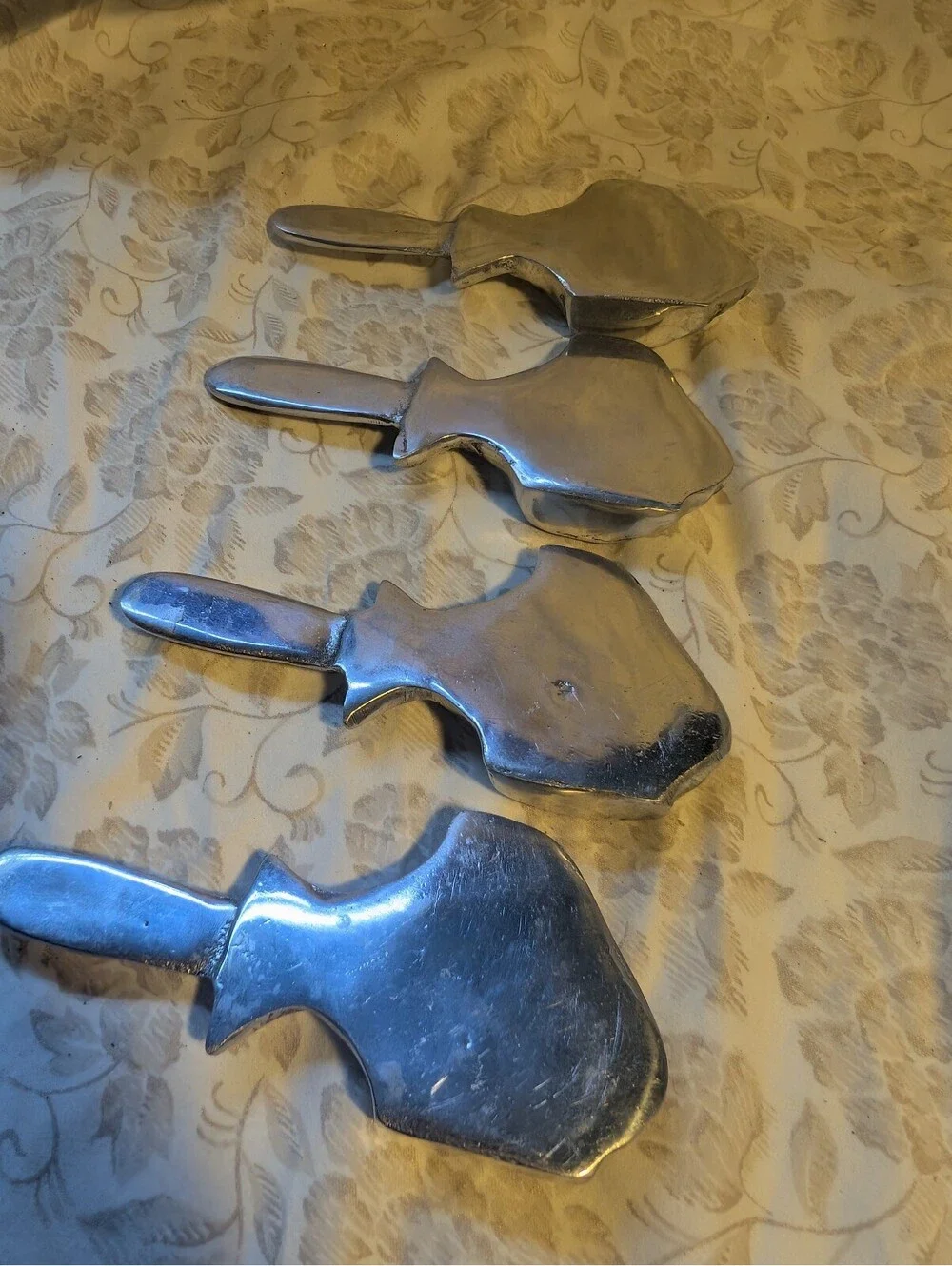Vintage Set of 4 Fish-Shaped Aluminum Spreaders